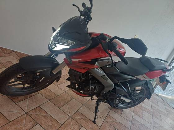 BAJAJ DOMINAR NS160 BAJAJ DOMINAR NS160